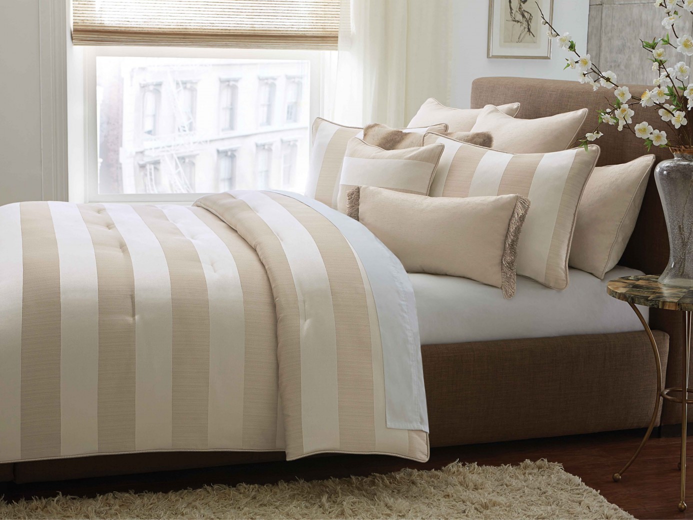  Michael Amini Amalfi Comforter Bedding Set by Aico