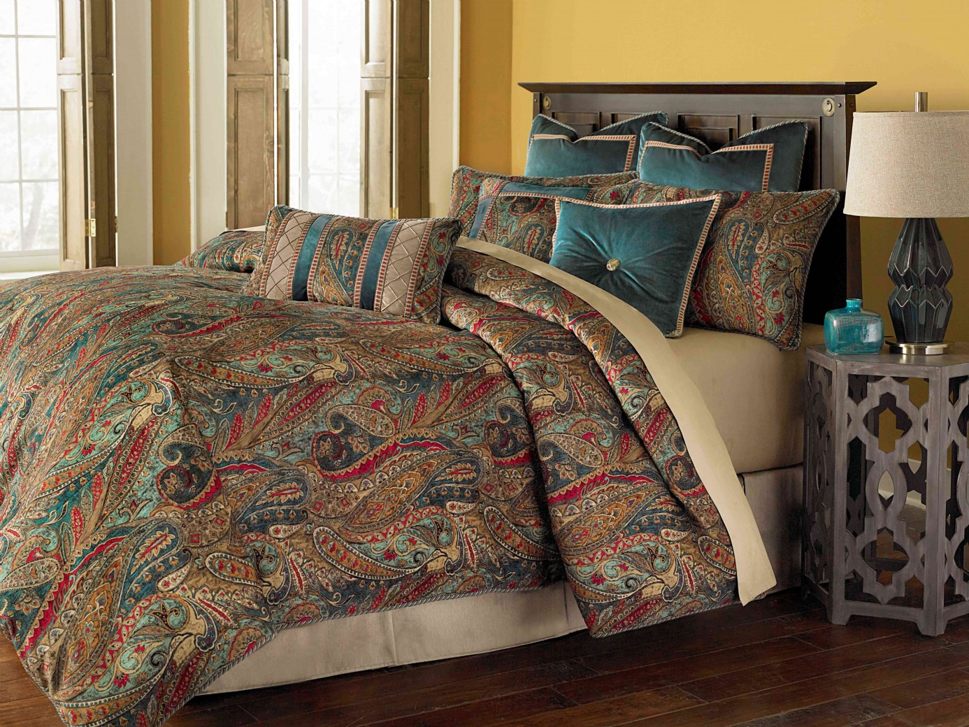 Michael Amini Seville Comforter Bedding Set by Aico
