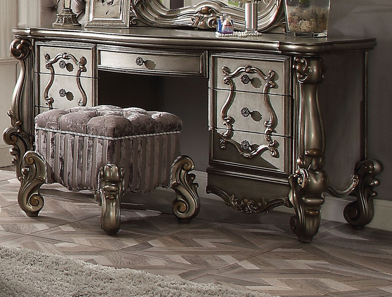 26860Q Silver / Antique Platinum Finish Bedroom Acme Versailles II