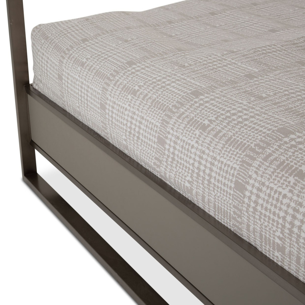 Aico Metro Lights Queen Canopy Bed Bedroom Set Midninght