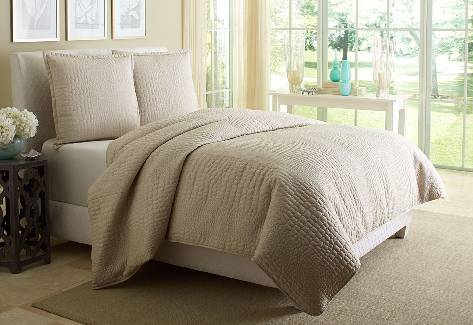michael amini bedding