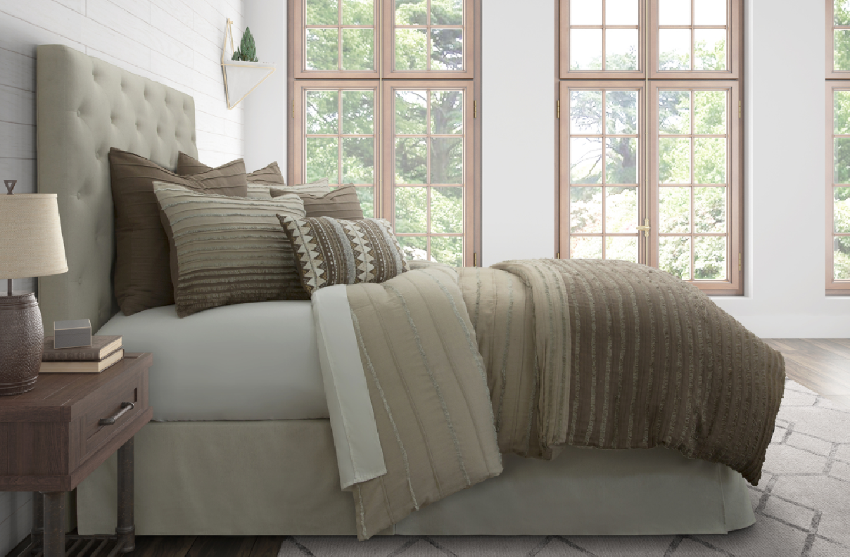 Distinctive Bedding Designs Lincoln Park Duvet Set By Michael Amini