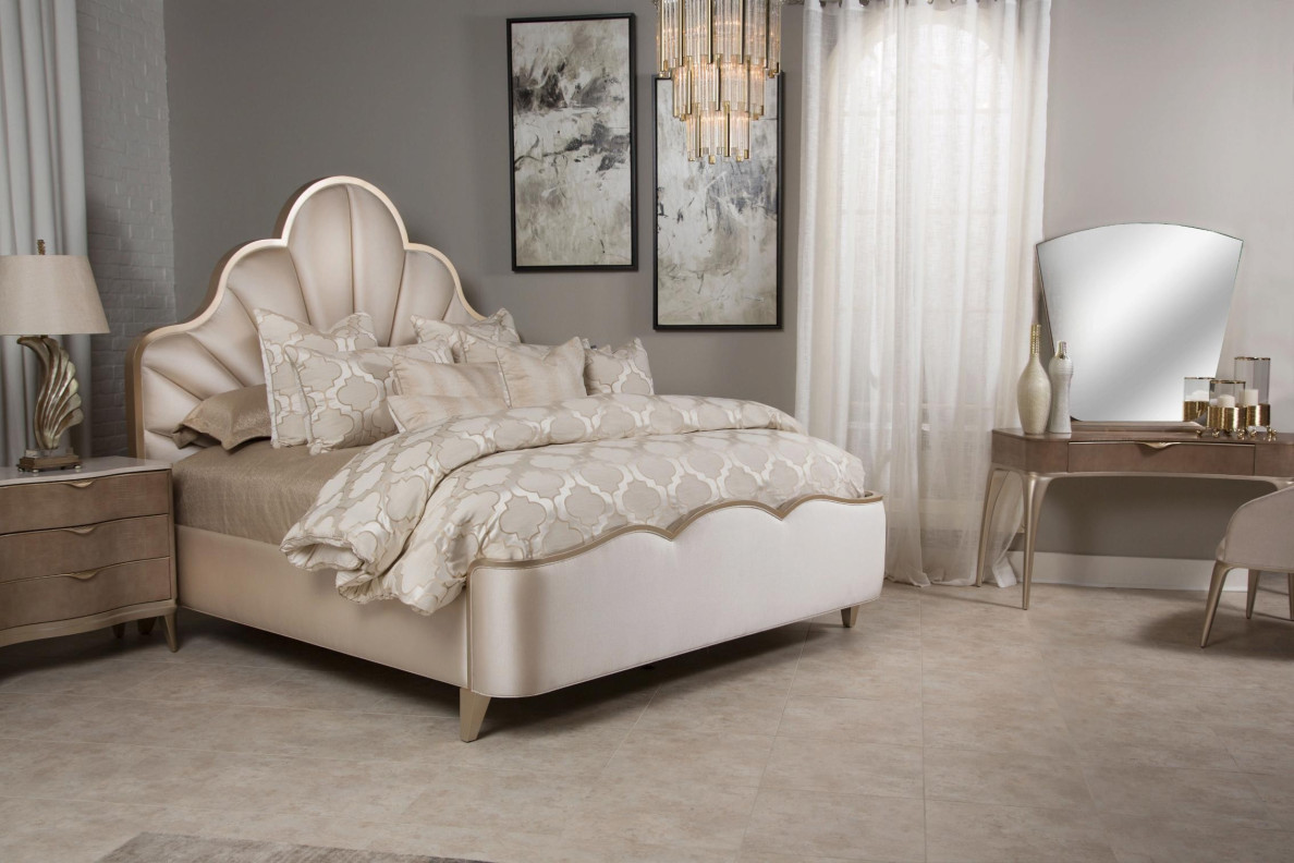 Queen Scalloped Panel Bed (3 pc) Malibu Crest Chardonnay Finish Collection by Michael Amini.9007000QN3-822