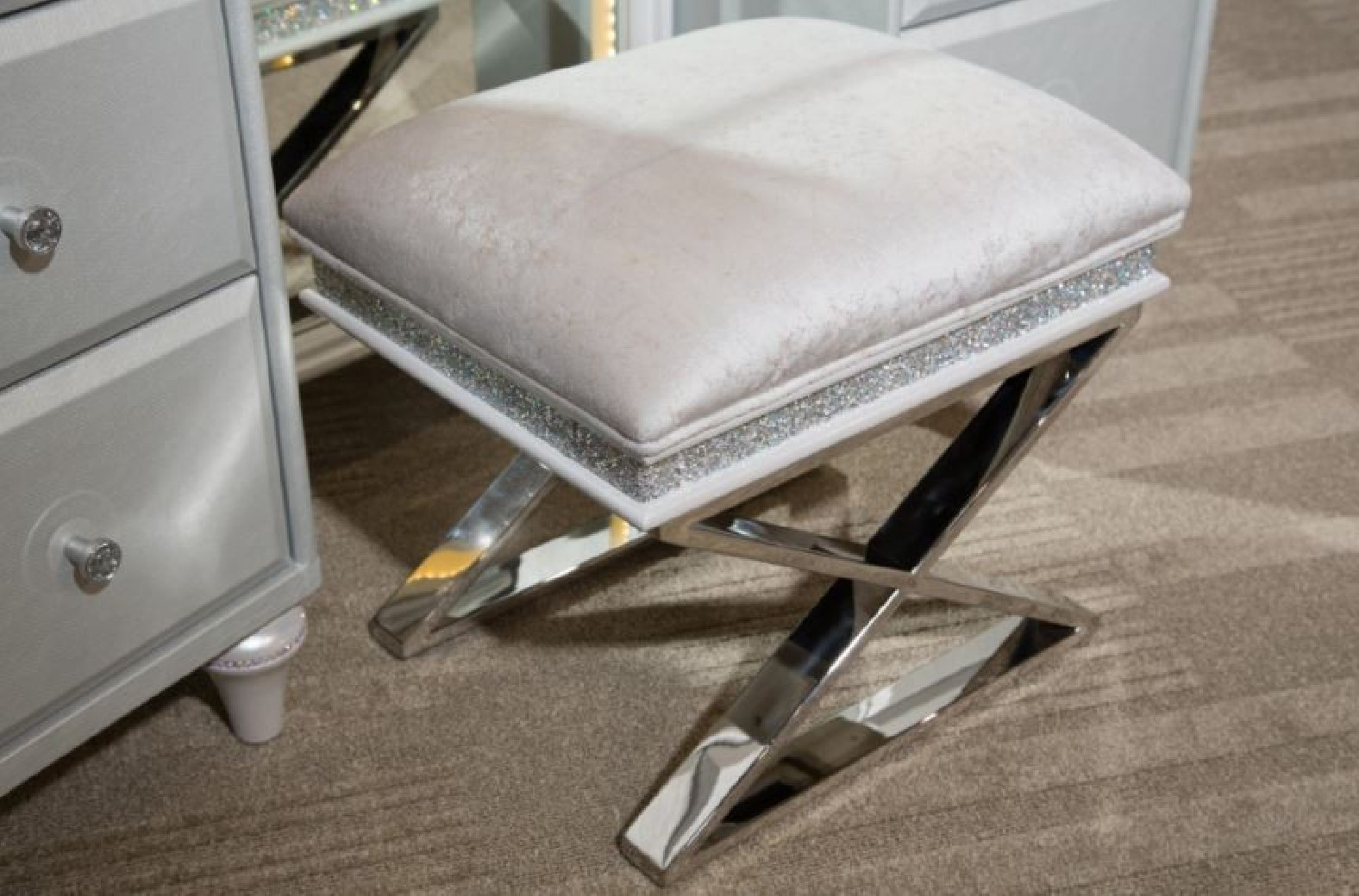 Michael Amini & Jane Seymour Melrose Plaza Vanity And Mirror