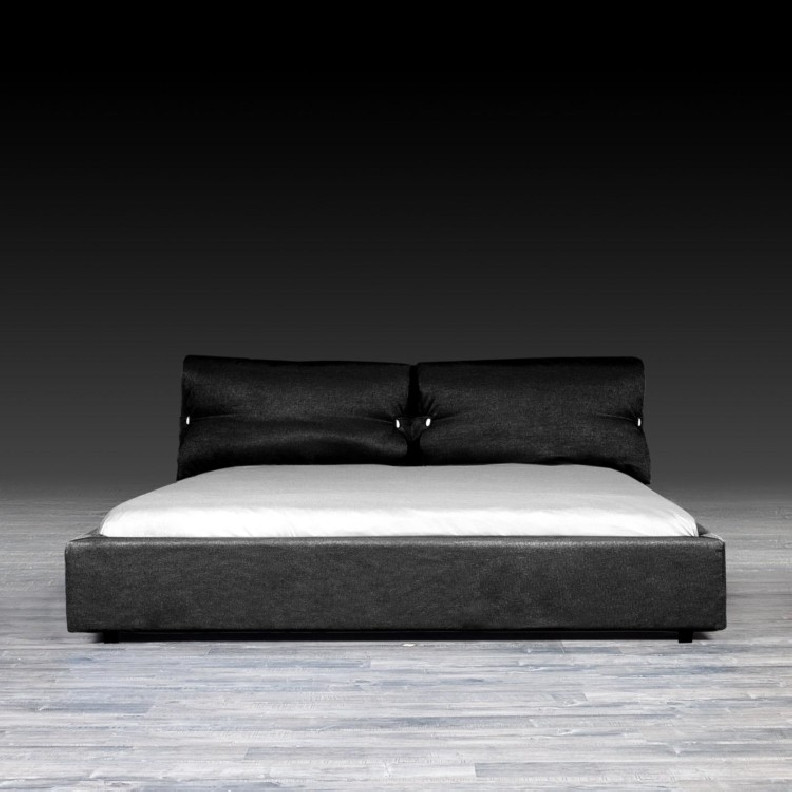Nick Black Stylish Bed By Roberto Grassie