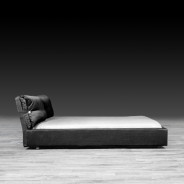 Nick Black Stylish Bed By Roberto Grassie