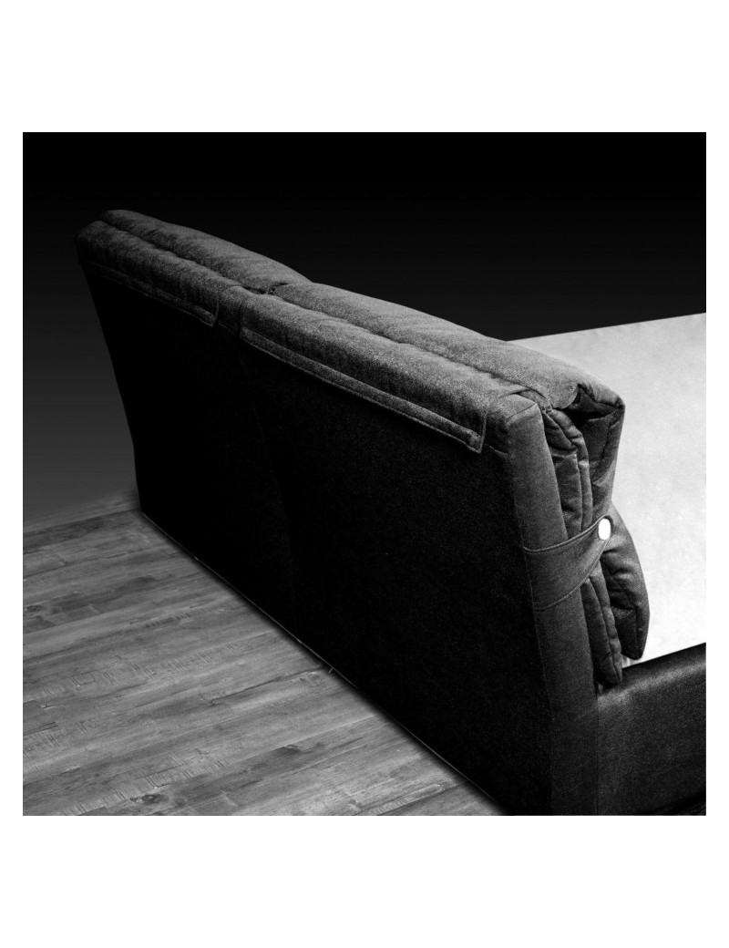 Nick Black Stylish Bed By Roberto Grassie