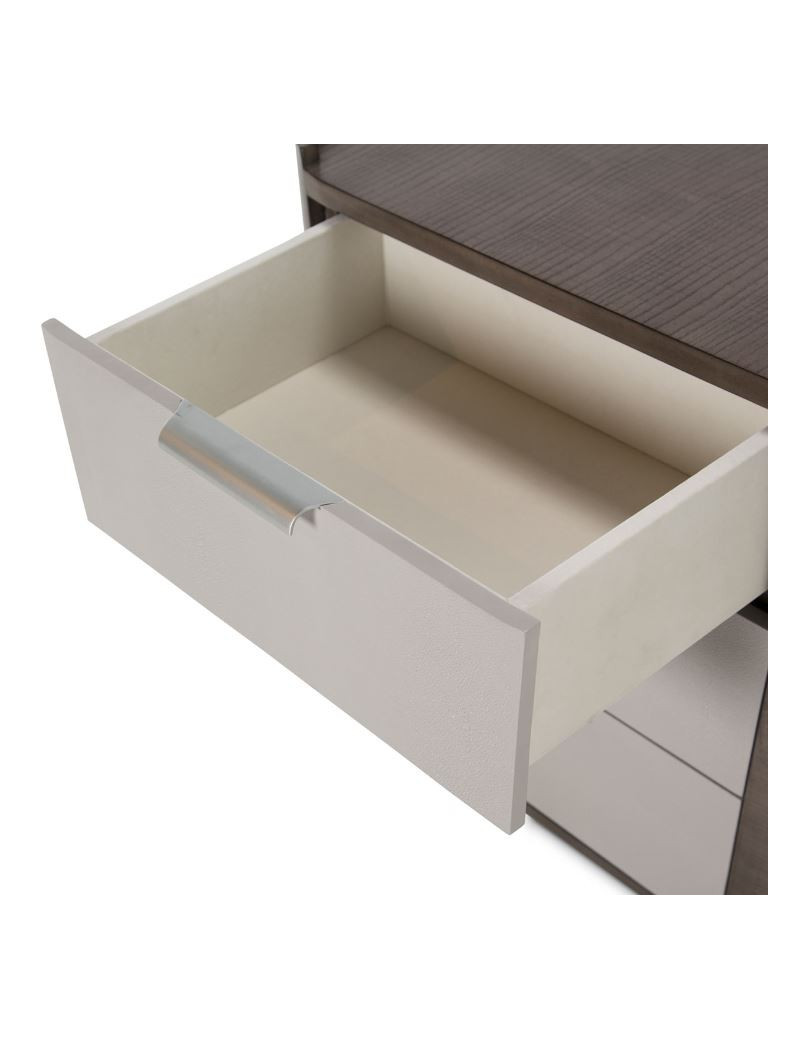 Nightstand Roxbury Collection by Michael Amini  N9006040-220