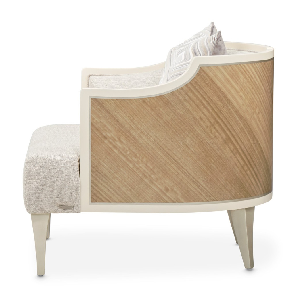 Accent Chair Camden Court by Michael Amini. 9005835-PRCLN-126