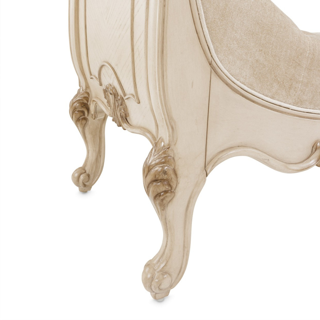 Bed Bench Platine De Royale Collection By Michael Amini