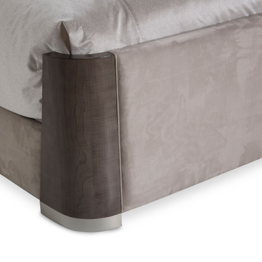 Dual Panel Bed Roxbury Park Collection by Michael Amini