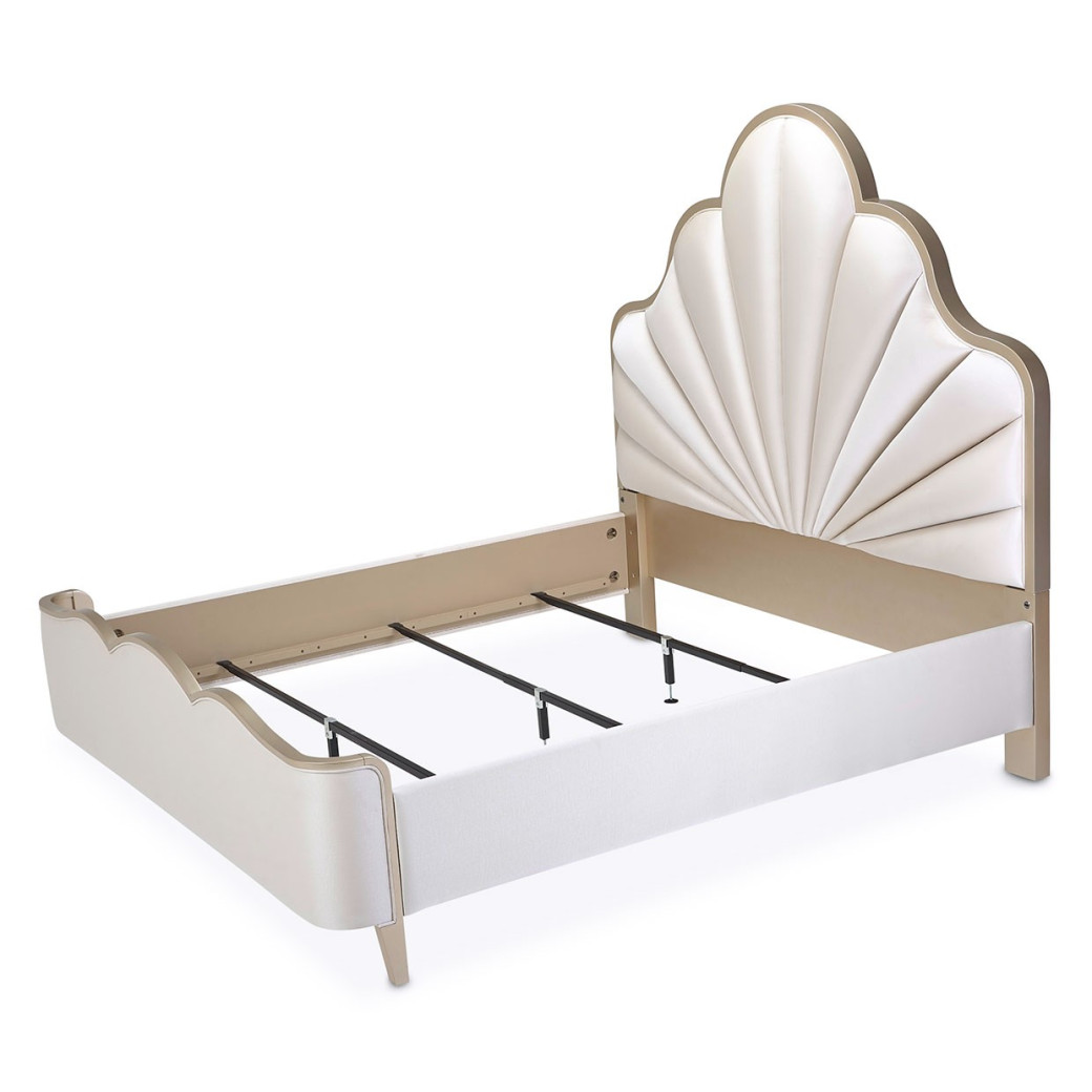 Queen Scalloped Panel Bed (3 pc) Malibu Crest Chardonnay Finish Collection by Michael Amini.9007000QN3-822