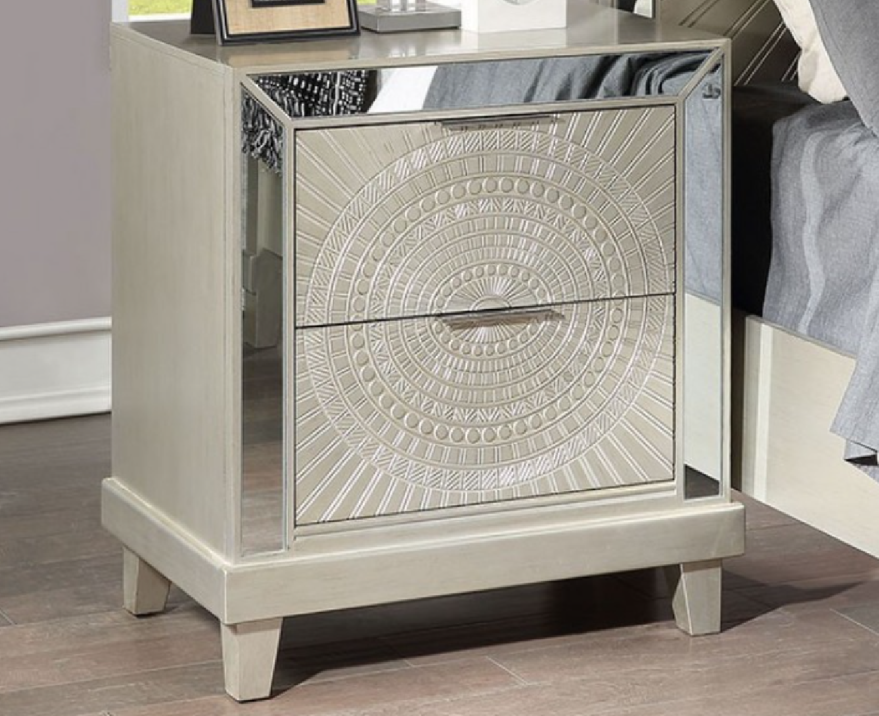 FOA7157  5PC Queen Bedroom Set Glam Style Champagne Finish. Valletta Collection By Furniture Of America