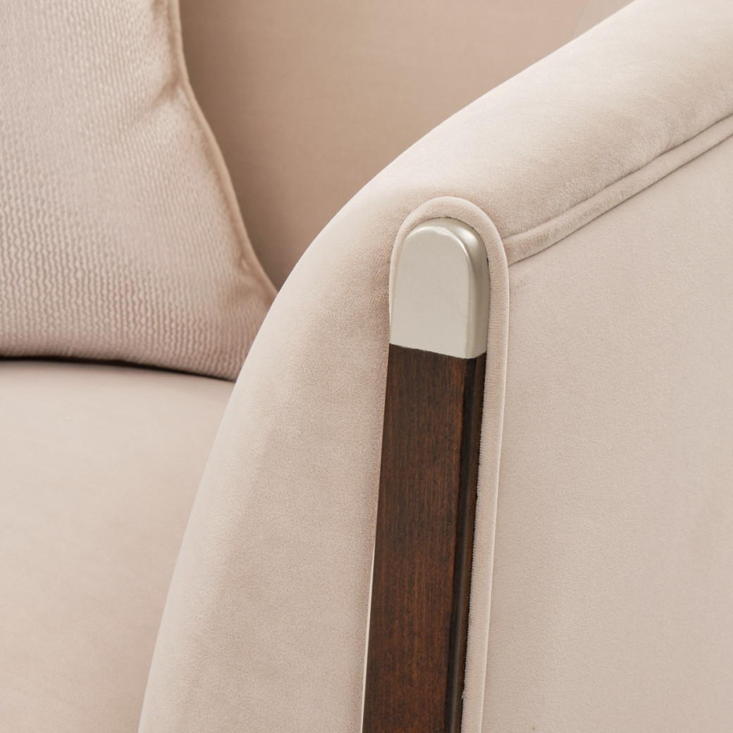Paris Chic Matching Chair Tiramisu Espresso by Michael Amini. N9003835-TRMSU-409