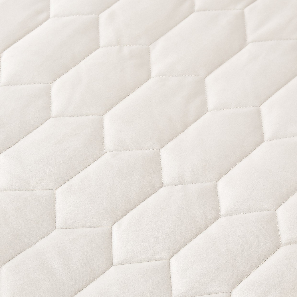 Niagara 3pc Queen Quilt Set Sand by Michael Amini BCS-QQT3-NIAGRA-SND