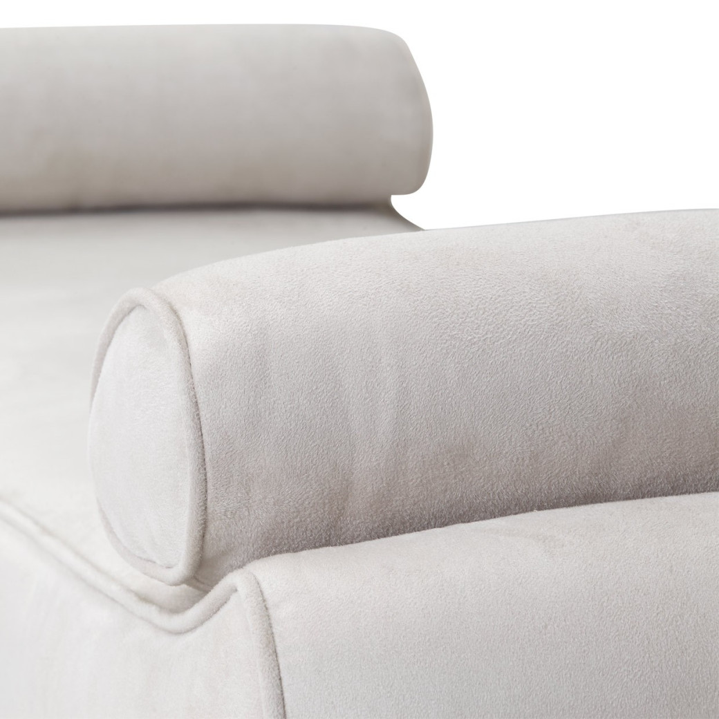 Bed Bench Malibu Crest Chardonnay Finish Collection by Michael Amini. 9007904-822