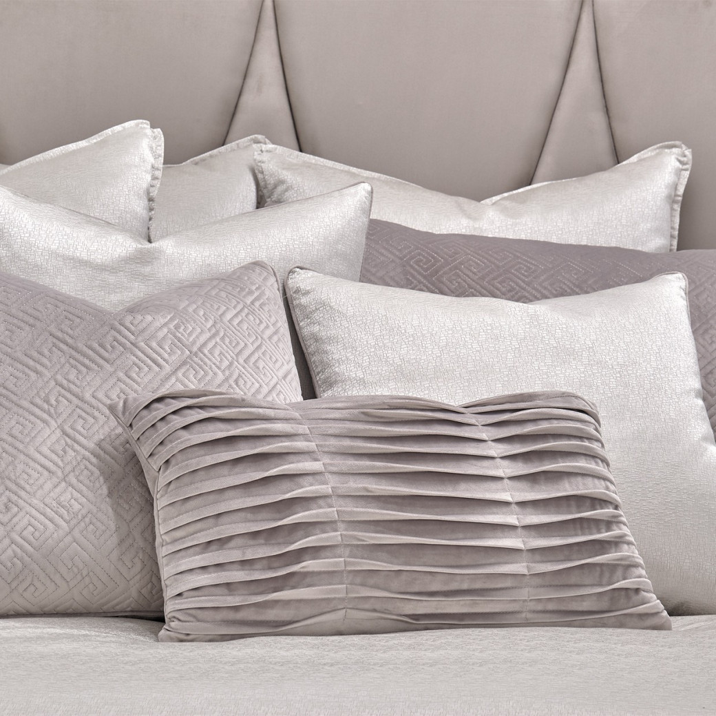 Distinctive Bedding Designs Spencer Comforter Set By Michael Amini