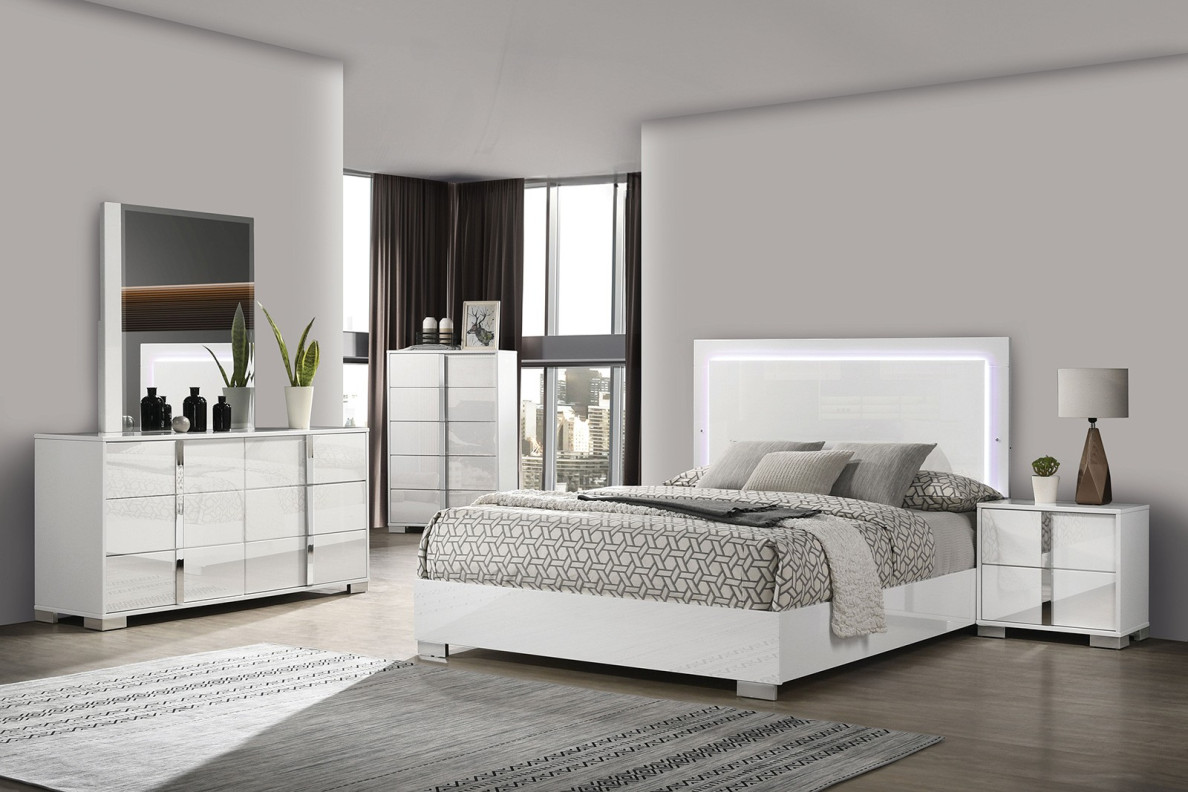 FM7211WH  Queen Size Bedroom Comtenporary Style Sinistra Collection White Finish by Furniture of America