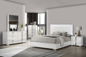 FM7211WH  Queen Size Bedroom Comtenporary Style Sinistra Collection White Finish by Furniture of America