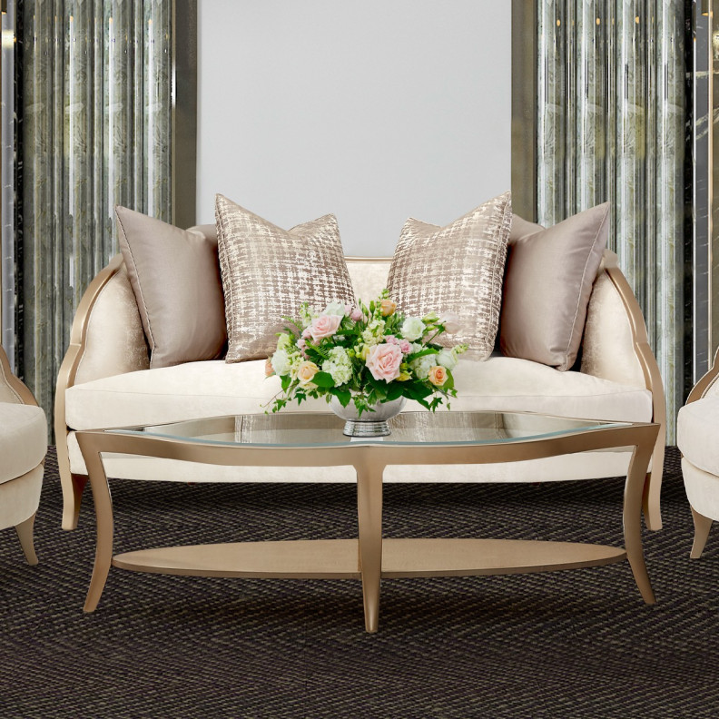 Loveseat Malibu Malibu Crest Chardonnay Finish Collection by Michael Amini. N9007825-CLDWH-822