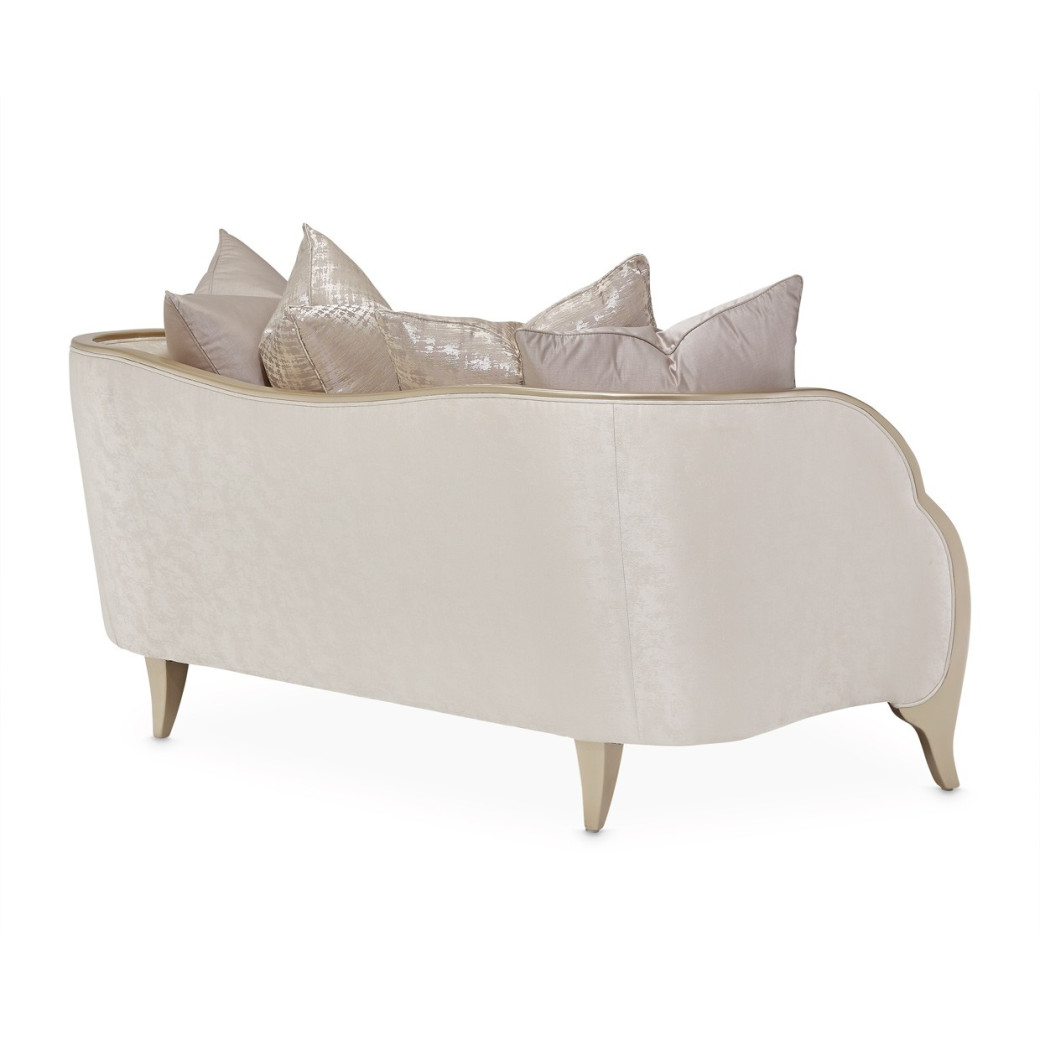 Loveseat Malibu Malibu Crest Chardonnay Finish Collection by Michael Amini. N9007825-CLDWH-822