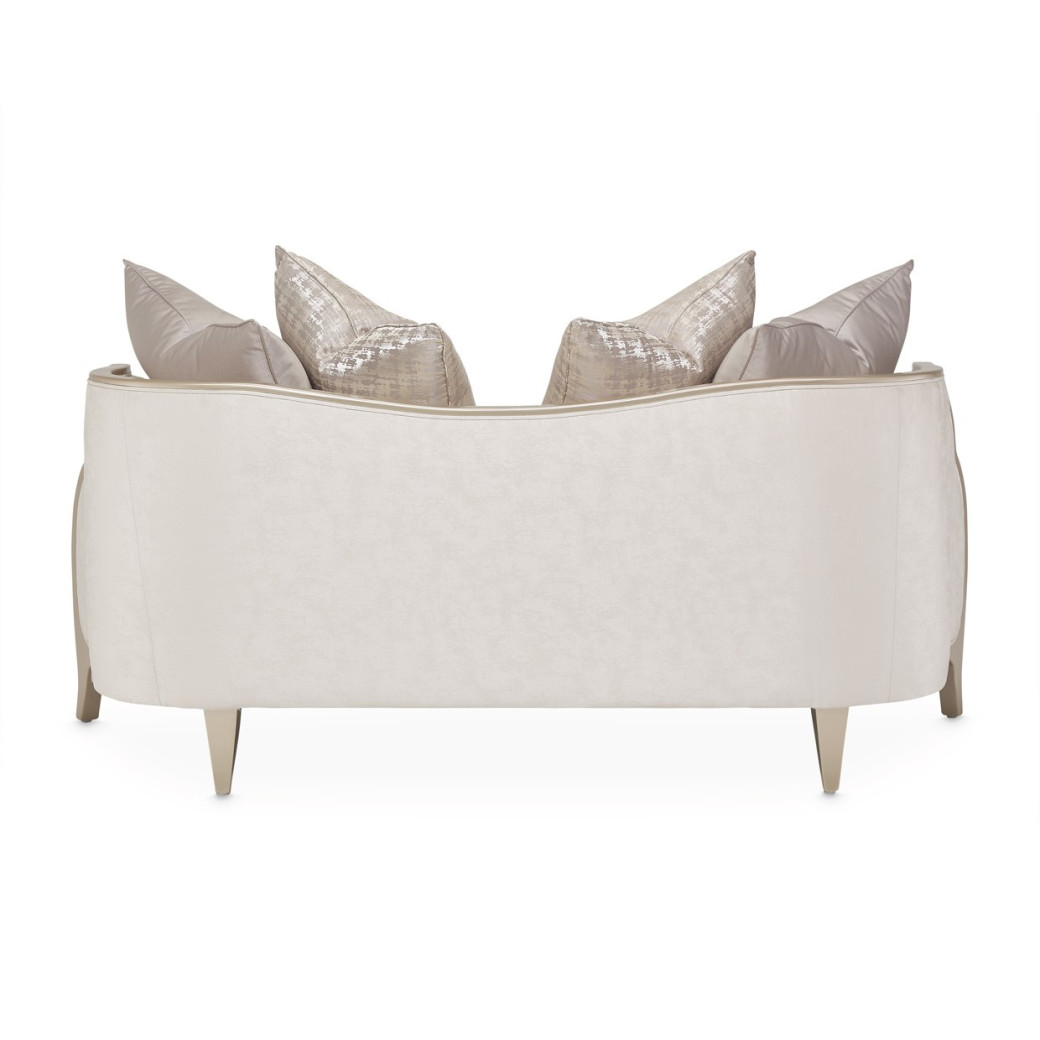 Loveseat Malibu Malibu Crest Chardonnay Finish Collection by Michael Amini. N9007825-CLDWH-822