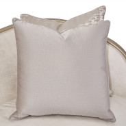 Loveseat Malibu Malibu Crest Chardonnay Finish Collection by Michael Amini. N9007825-CLDWH-822