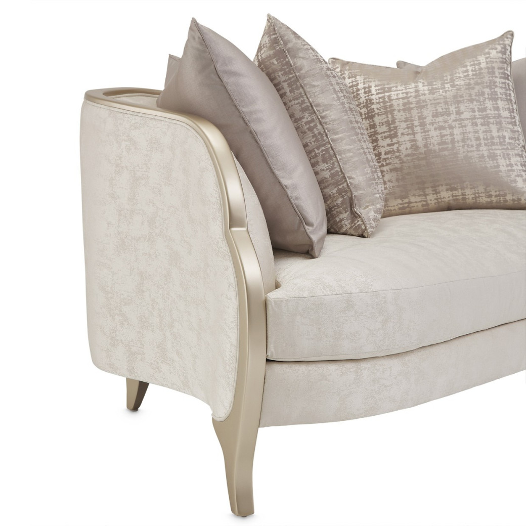 Loveseat Malibu Malibu Crest Chardonnay Finish Collection by Michael Amini. N9007825-CLDWH-822