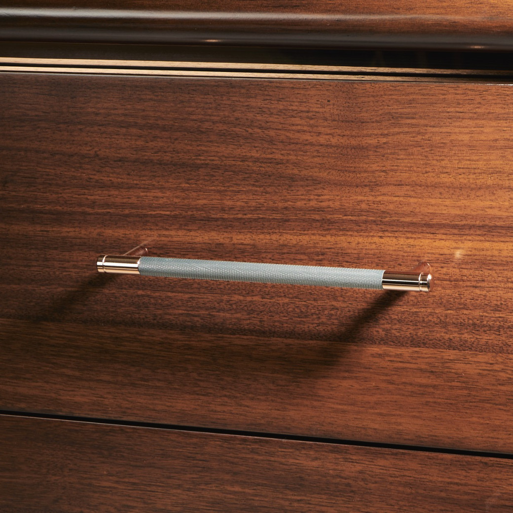 5 Drawer Gentelmen's Chest Umber Mason Park Collection By Michael Amini  9094072SA-406