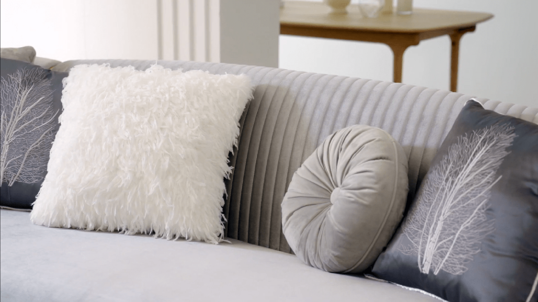 HD 7008 2PC Sofa & Loveseat European Style by Homey Design
