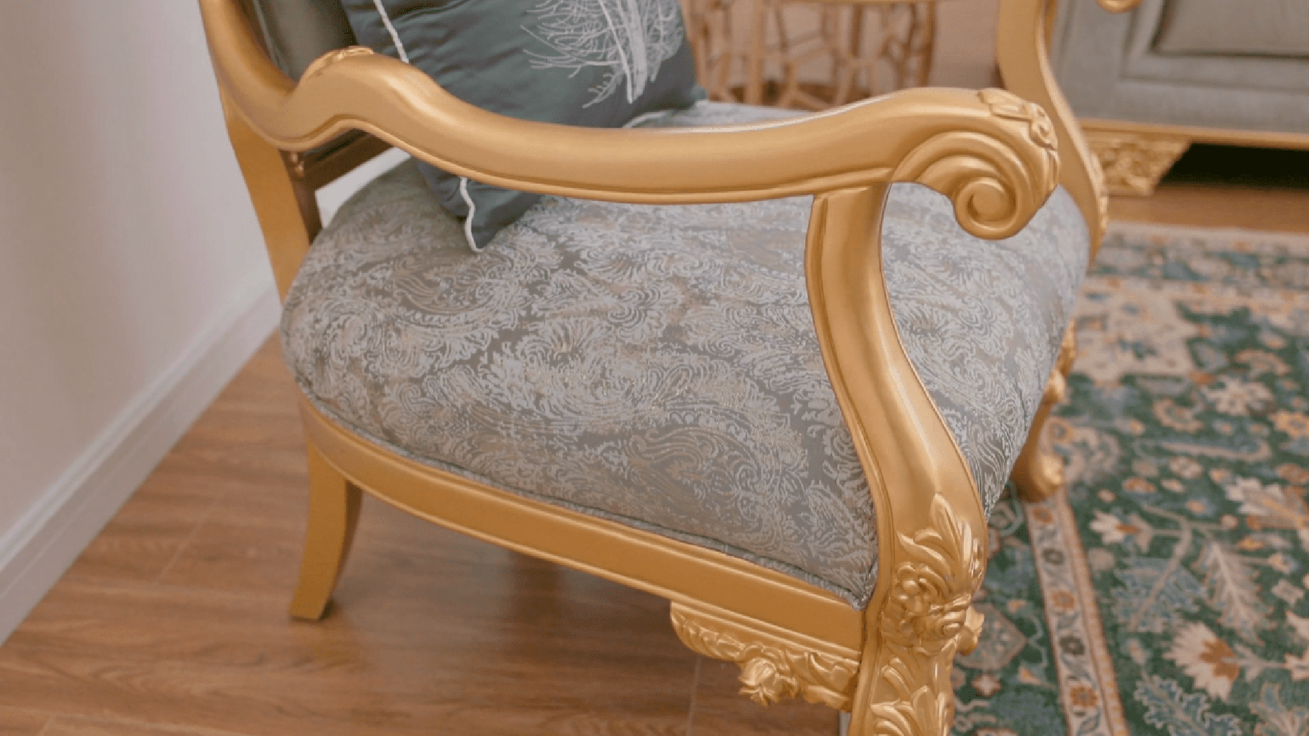 HD 9041 2PC Sofa & Loveseat Victorian Style By Homey Design