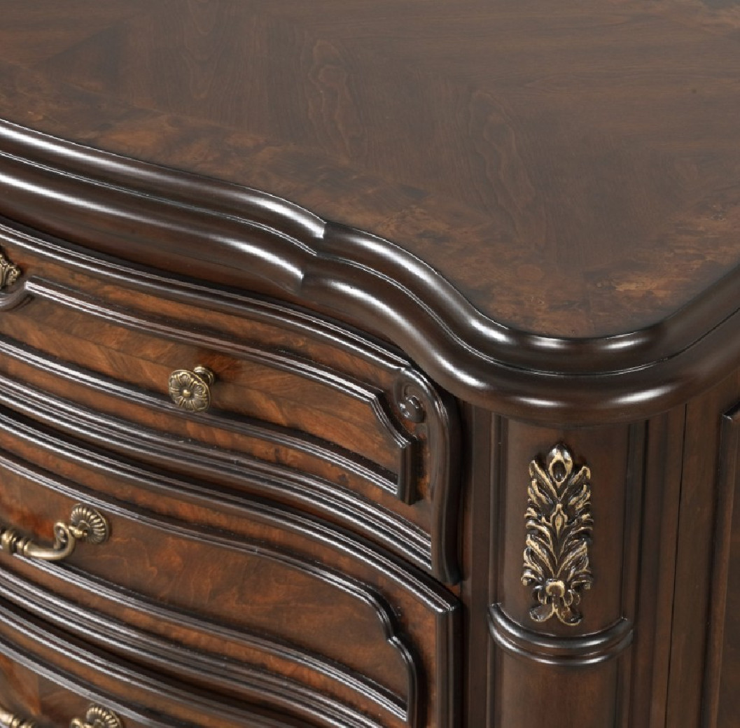 Bella Notte Royal Collection 5 PC Queen Sleigh Bed Set Mahogany Brown Finish By New Classic Furniture