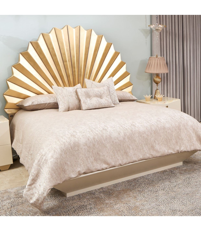 Eastern King Fan Bed Fantosini Gold Collection by Michael Amini. 9091000EK3-836