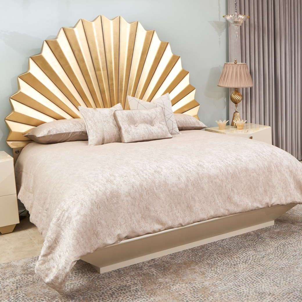 Eastern King Fan Bed Fantosini Gold Collection by Michael Amini. 9091000EK3-836