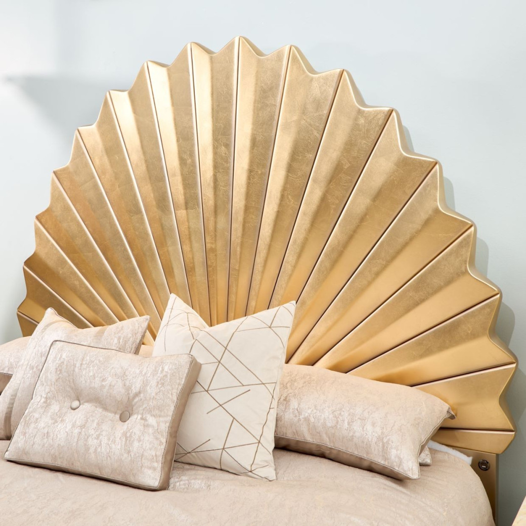 Eastern King Fan Bed Fantosini Gold Collection by Michael Amini. 9091000EK3-836