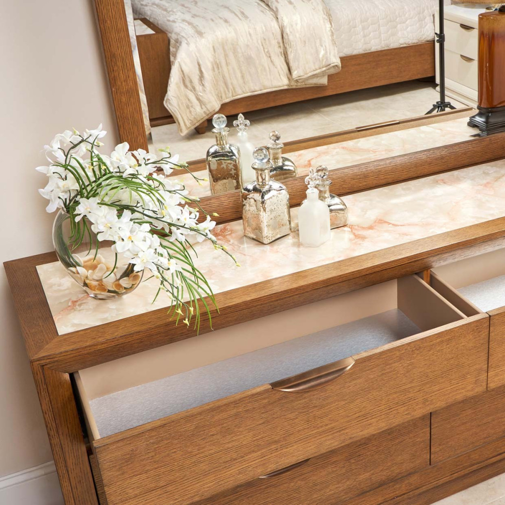 Queen Panel Bed with LED Lights Portrait Collection by Michael Amini. 9031000QN3-225