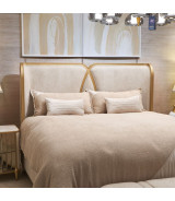 Light Champagne Queen Bed Scotts Square Collection by Michael Amini 9097000QN3-124