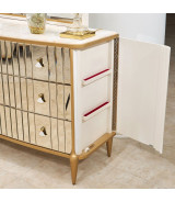 Light Champagne Queen Bed Scotts Square Collection by Michael Amini 9097000QN3-124