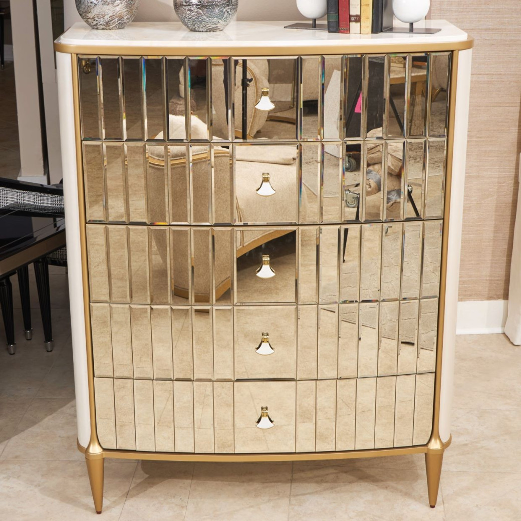 Light Champagne Queen Bed Scotts Square Collection by Michael Amini 9097000QN3-124