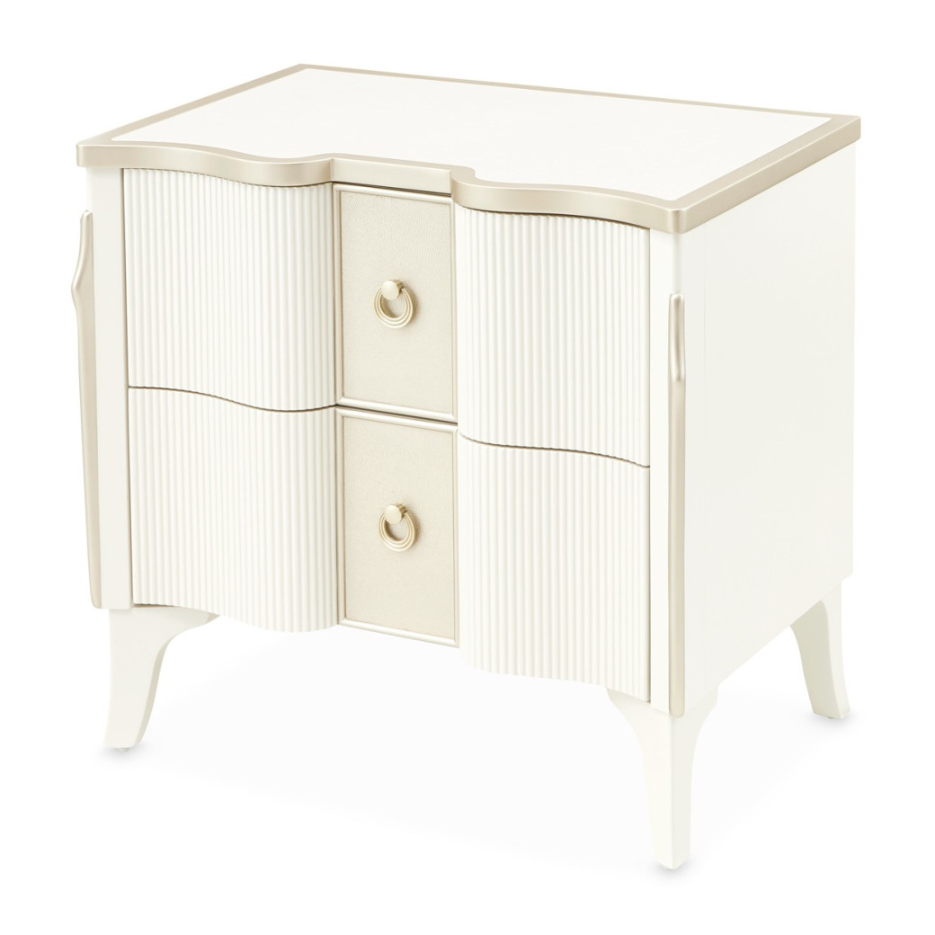 Queen Upholstered Bed Creamy Pearl Finish La Marisia Collection by Michael Amini 9089000QN3-112