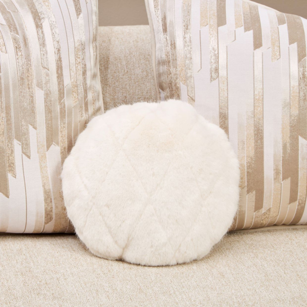 Sofa Light Champagne Scotts Square Collection by Michael Amini 9097816-CNSLK-124