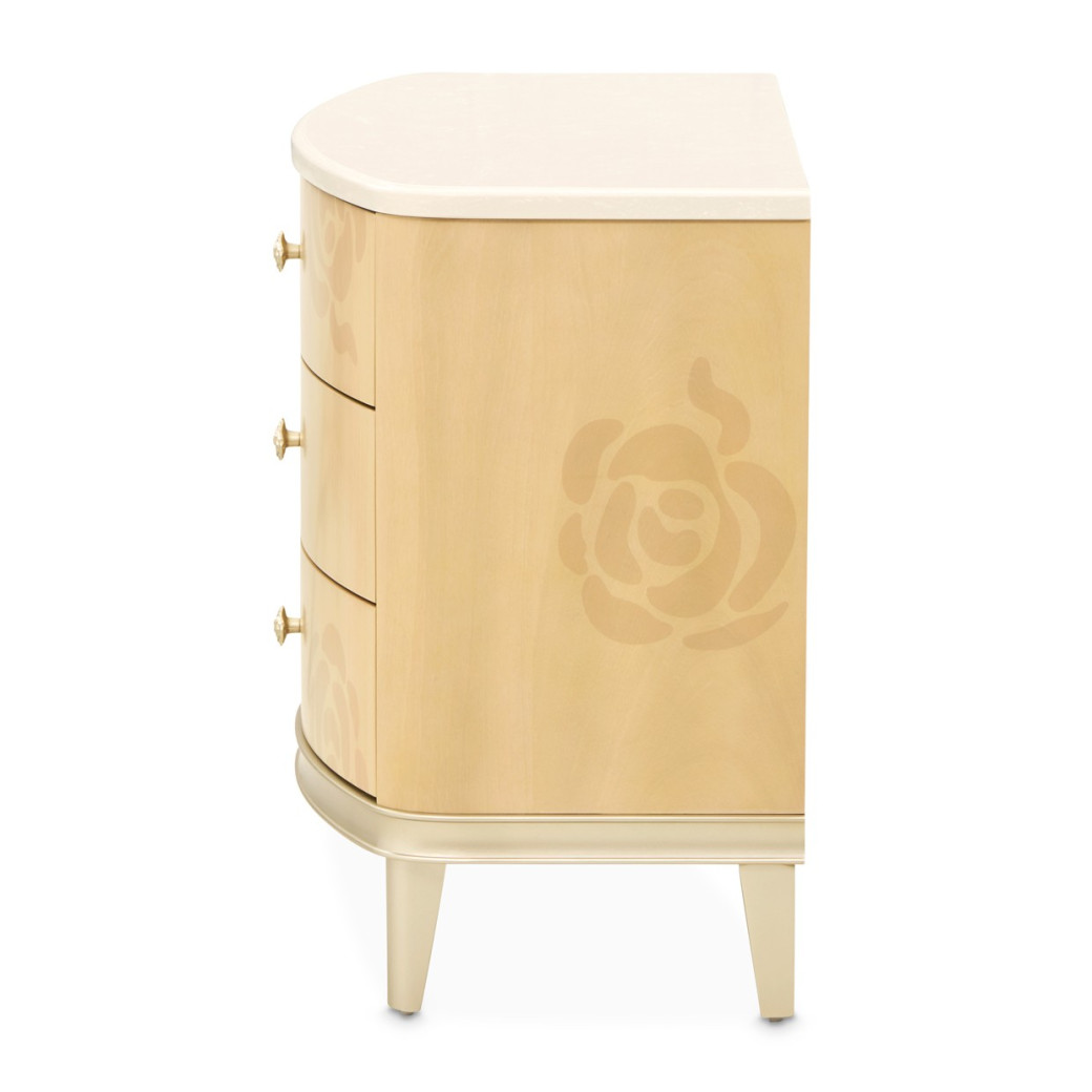 Queen Upholstered Bed Camellia Field Caramel Collection By Michael Amini 9090000EK3-134