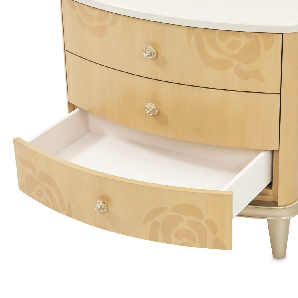 Queen Upholstered Bed Camellia Field Caramel Collection By Michael Amini 9090000EK3-134