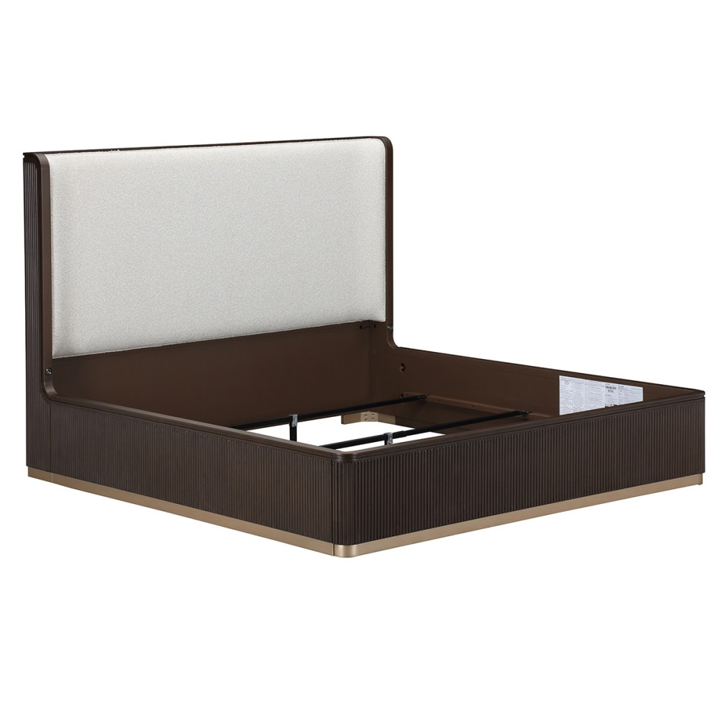 Queen Bed West Kensington Collection By Michael Amini 9096014EK3-417