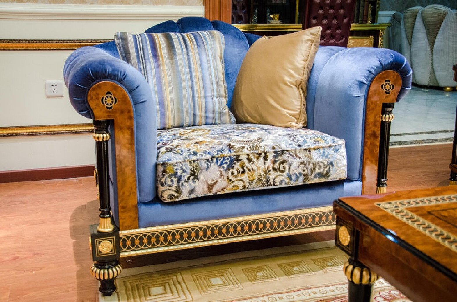 E69 Victorian Living Room Design By Infinity Furniture