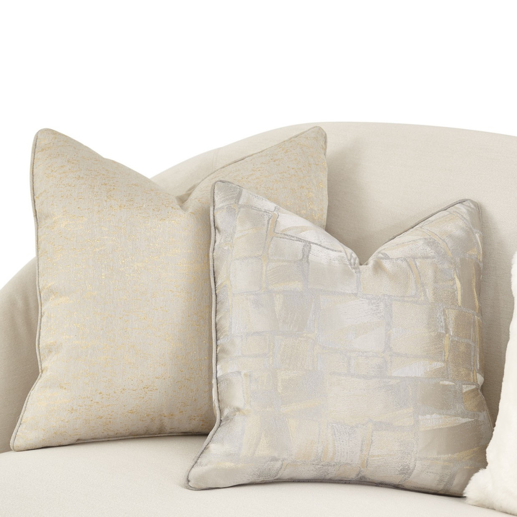 La Rachelle Sofa ICICLE Md Champagne By Michael Amini.9034815-ICICL-136