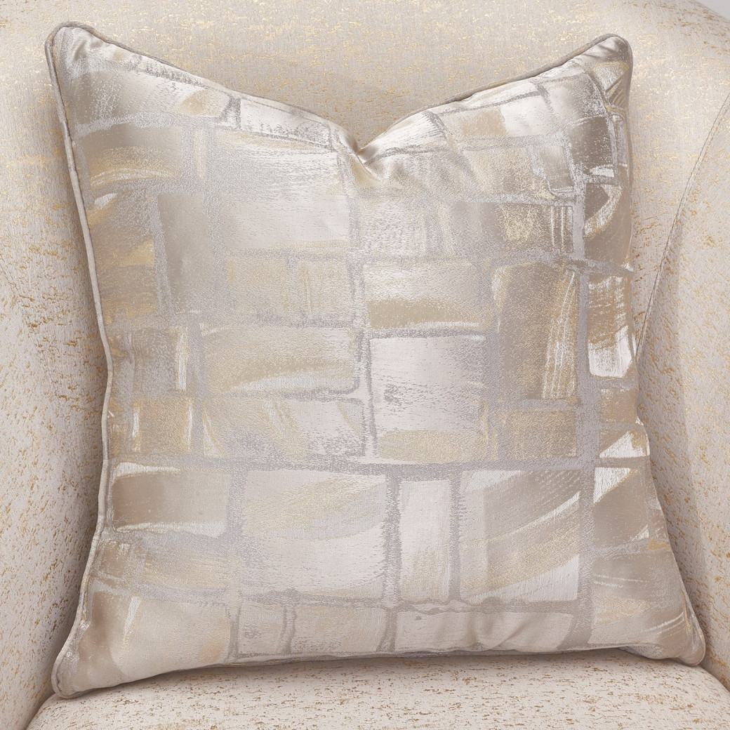 La Rachelle Swivel Chair Gold Rush MdChampagne By Michael Amini.9034839-GDRSH-136