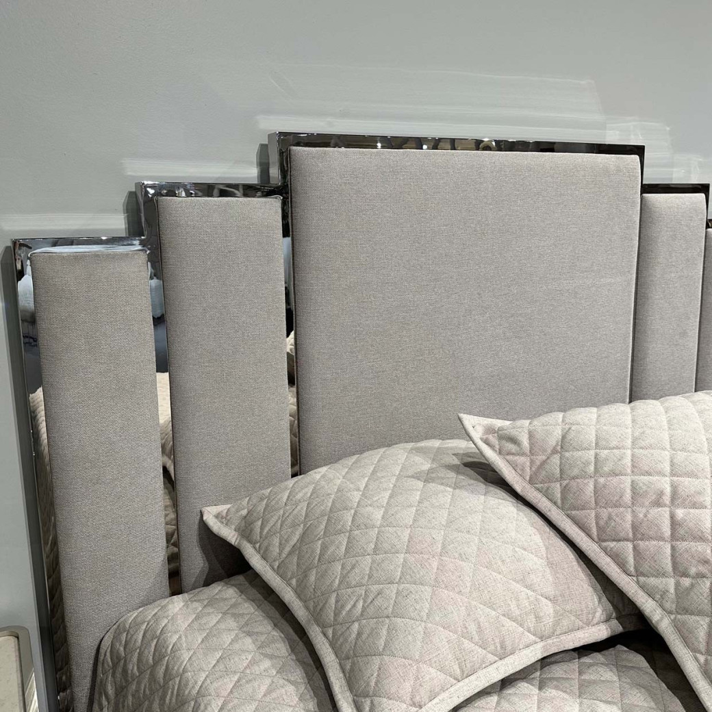 Tulip Queen Lift Up Storage Bed by Michael Amini DUB-AEC138QN-HL