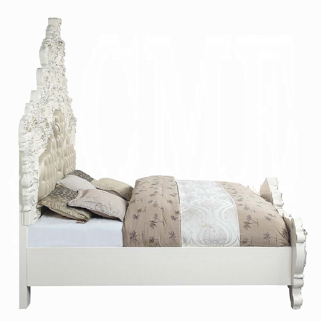 BD 00671 Lavish Classic Beige PU & Antique White Finish Bedroom Vanaheim Collection  By Acme Furniture