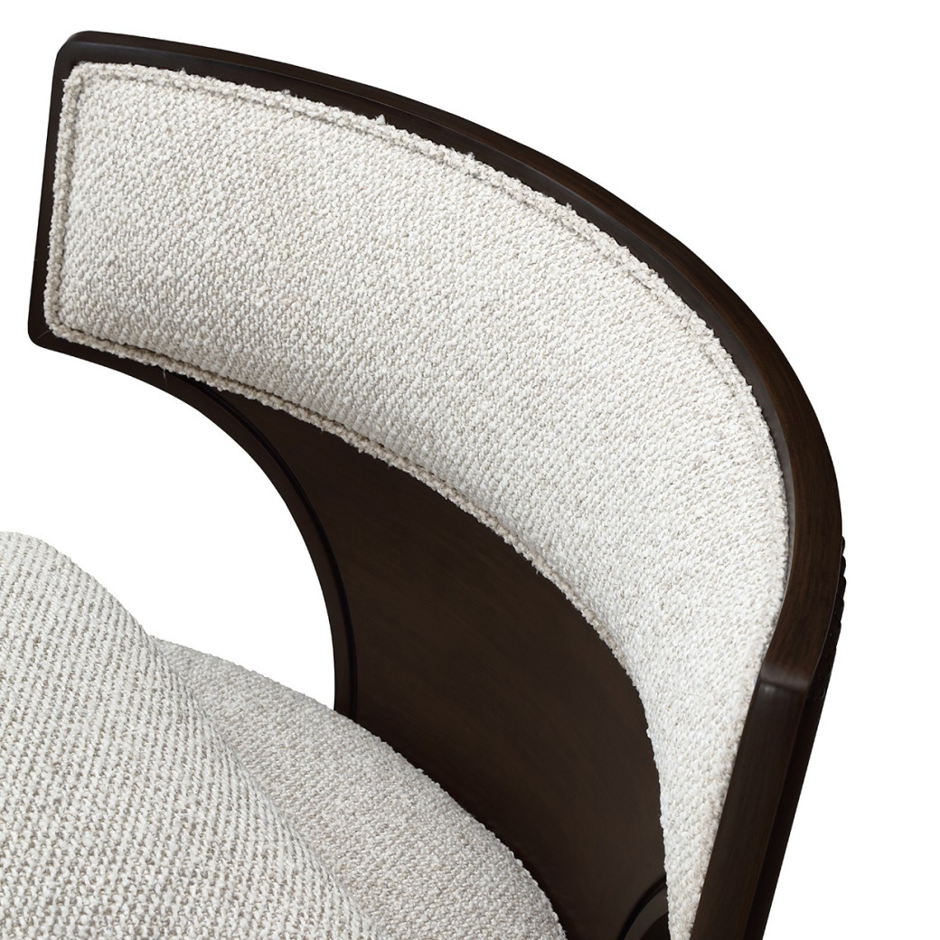 Chaise Medium Espresso west Kensington Collection By Michael Amini 9096841-BUFF-417